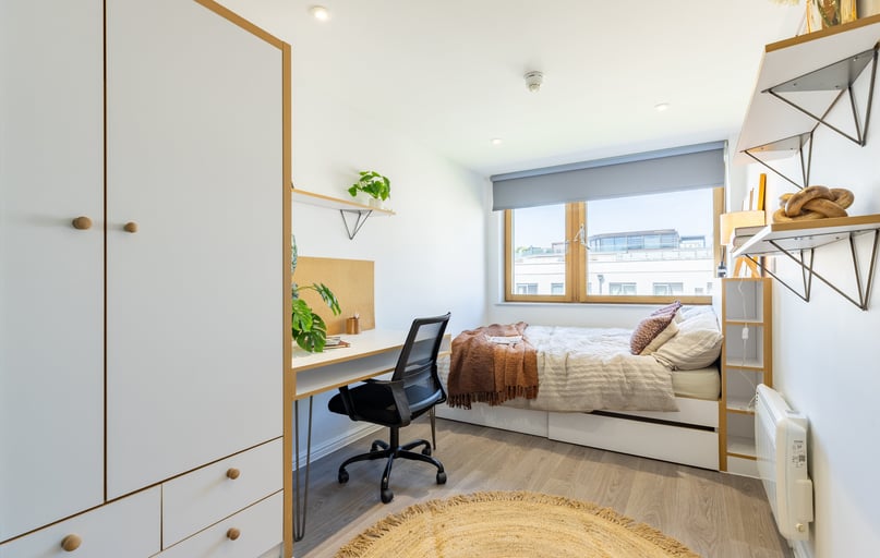 Gold Plus En suite, New Orient House, Station Court, Imperial Road, Fulham, London - Image 1